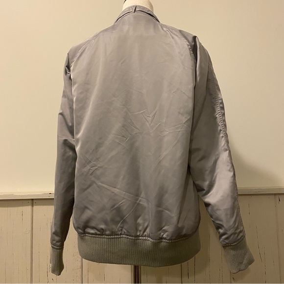 Members Only Extra Small Silver Washer Satin Boyfriend Jacket - Picture 4 of 16